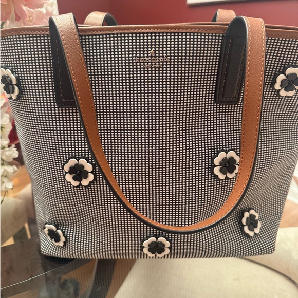 kate spade Handbags - Kate Spade Black and White Floral Tote